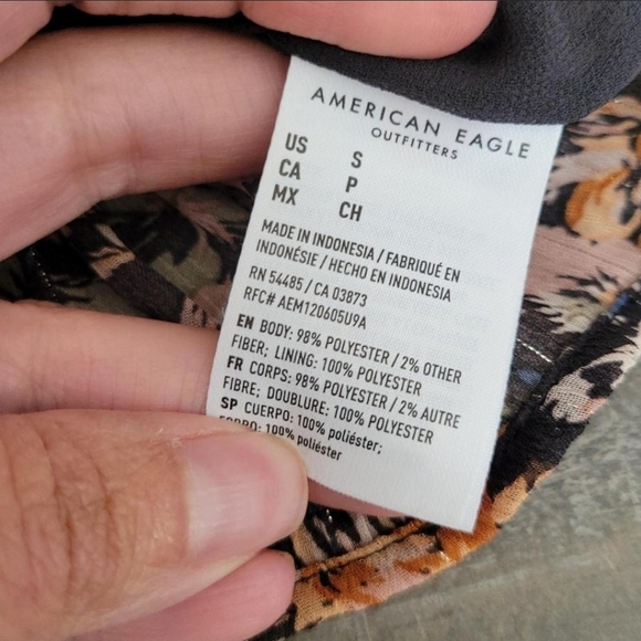 American Eagle Outfitters Floral Blouse Size S - Picture 7 of 16